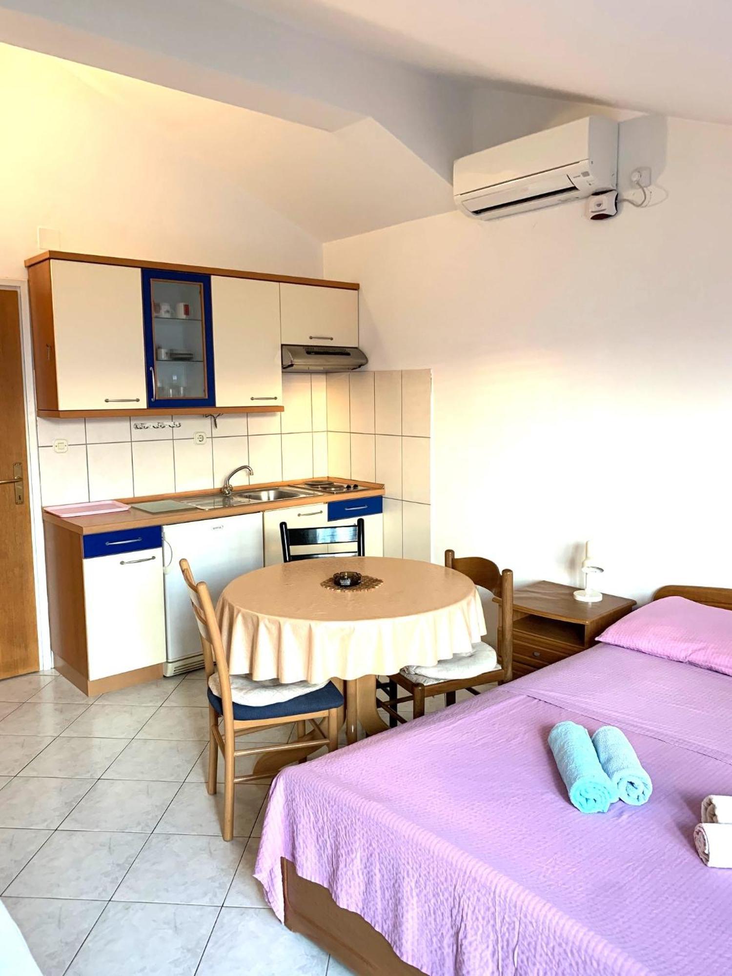 Apartments Bilo - Jela & Ivan Dolac Zewnętrze zdjęcie